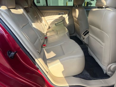 Used 2018 Ford Taurus SEL w/ Equipment Group 201A FWD image 14