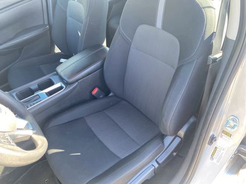 Used 2023 Nissan Sentra SV FWD image 15