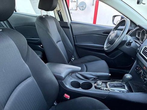 Used 2016 MAZDA MAZDA3 i Sport FWD image 21
