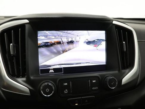 Used 2024 GMC Terrain SLT AWD/4WD image 24
