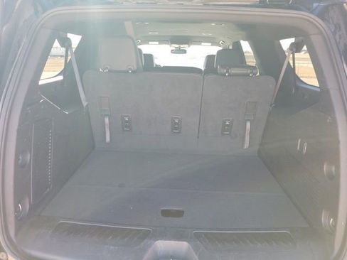 Used 2024 Chevrolet Suburban LT image 26