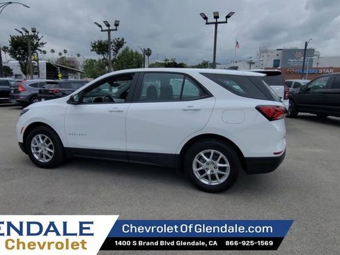 Certified 2023 Chevrolet Equinox LS FWD image 3