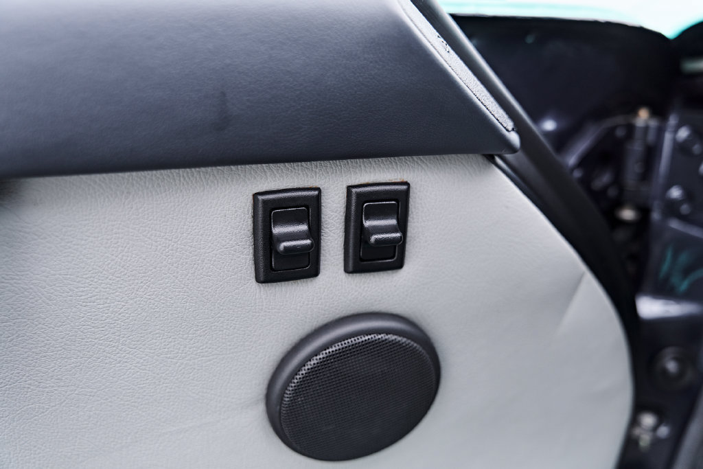 Used 1988 Porsche 911 Carrera RWD image 35