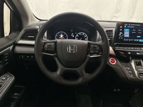 Certified 2025 Honda Odyssey EX-L image 15