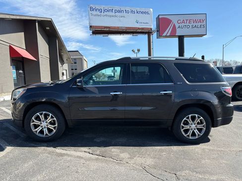 Used 2016 GMC Acadia SLT image 2
