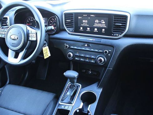 Used 2022 Kia Sportage LX FWD image 17