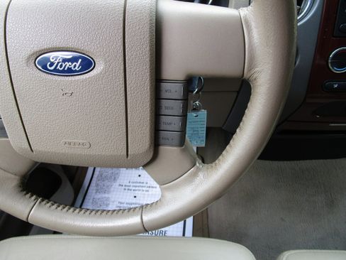 Used 2008 Ford F150 Lariat image 14