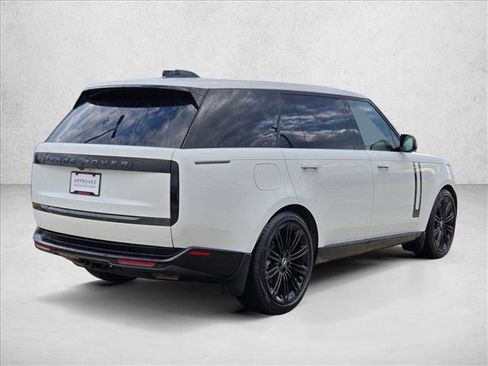 Used 2025 Land Rover Range Rover Long Wheelbase SE AWD/4WD image 5