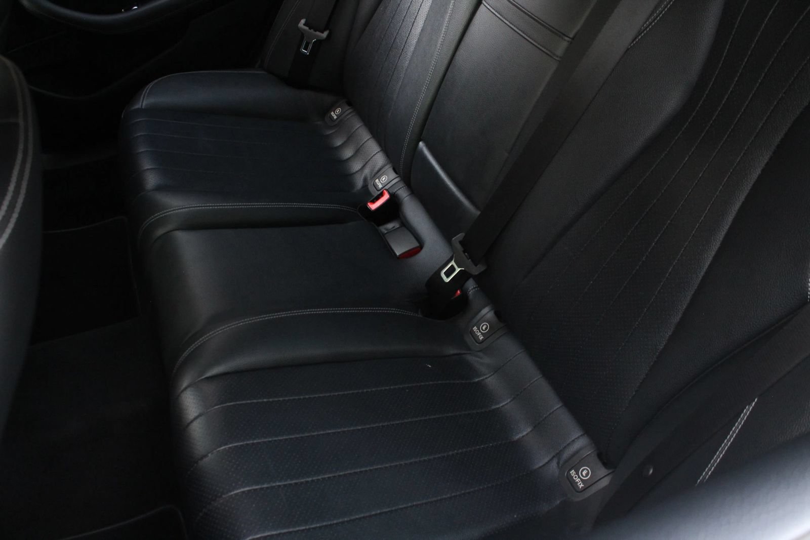 Used 2017 Mercedes-Benz E 300 4MATIC image 20