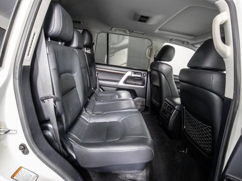 Used 2019 Toyota Land Cruiser AWD/4WD image 12