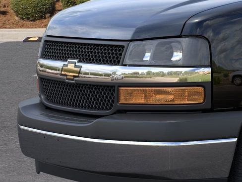 New 2025 Chevrolet Express 3500 LT w/ LT Preferred Equipment Group image 14