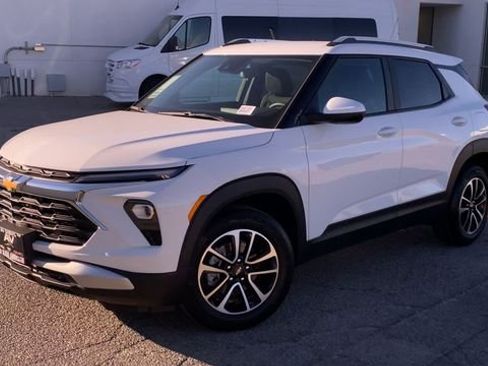 New 2026 Chevrolet TrailBlazer LT FWD image 4