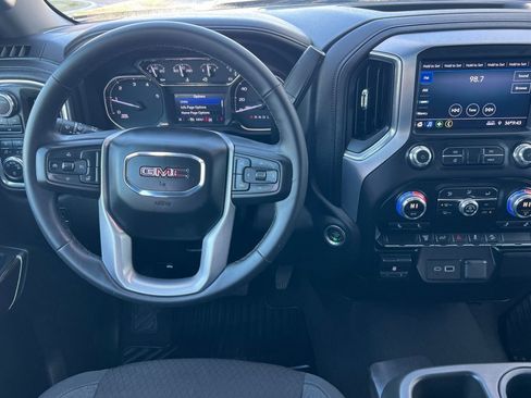 Used 2023 GMC Sierra 3500 SLE w/ SLE Value Package image 11