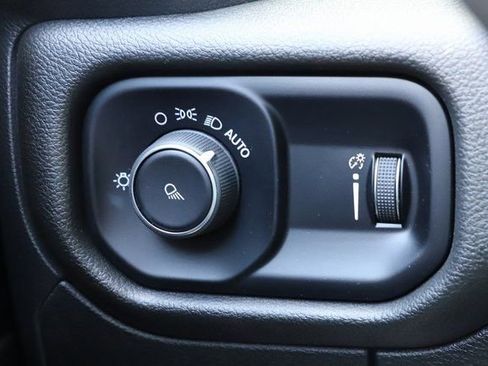 Used 2024 RAM 1500 Big Horn image 34