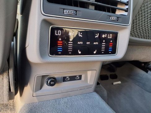 Used 2022 Audi Q7 Premium Plus image 27