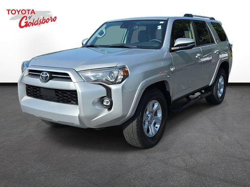 Used 2022 Toyota 4Runner SR5 Premium w/ Moonroof Package RWD image 1