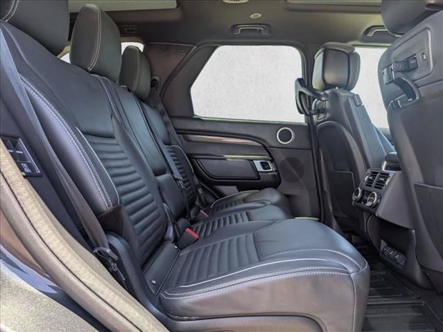 Used 2024 Land Rover Discovery Metropolitan Edition AWD/4WD image 19