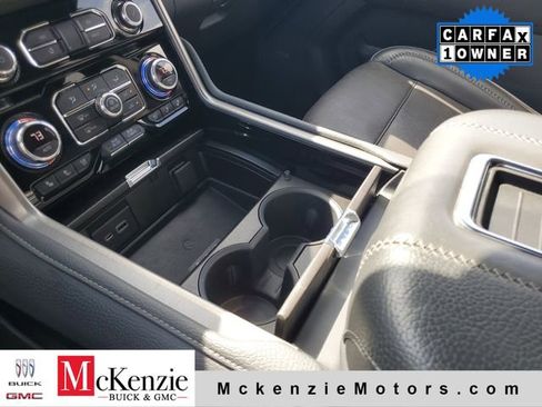 Used 2022 GMC Yukon XL Denali image 20