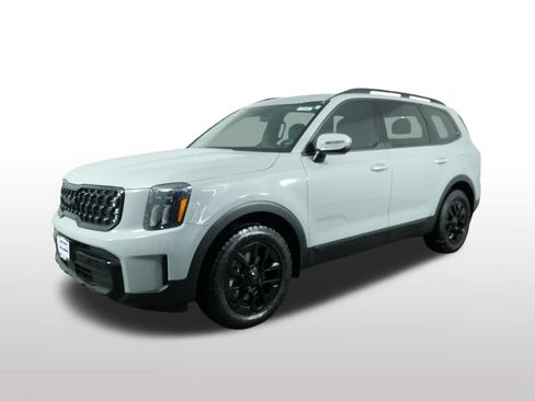 Used 2025 Kia Telluride AWD image 6