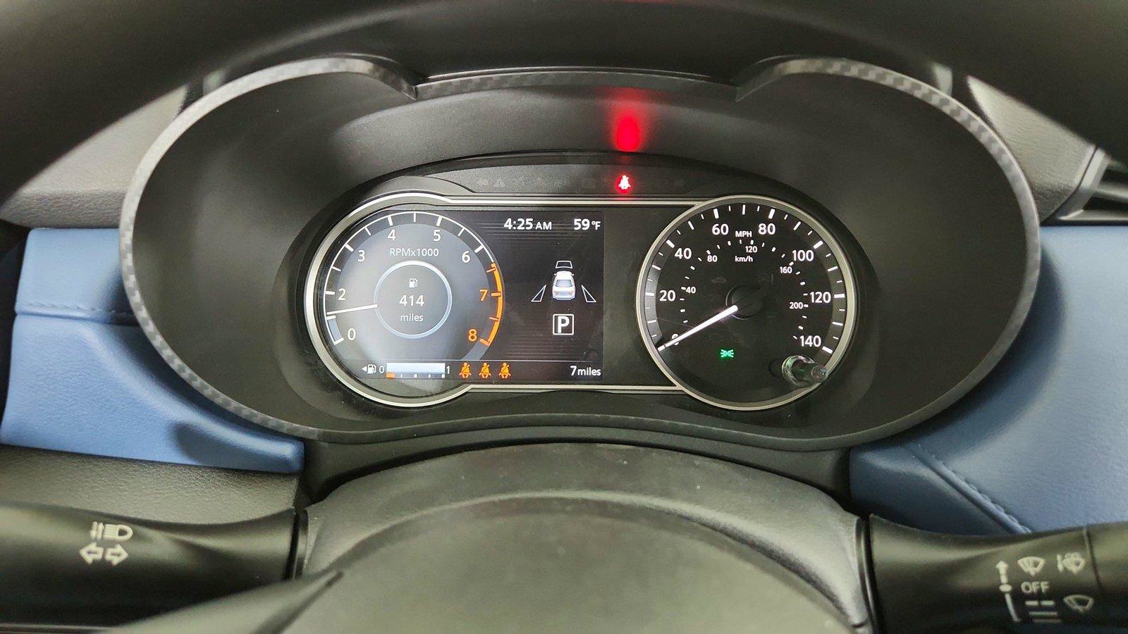 Used 2025 Nissan Versa SV w/ Trunk Package FWD image 28