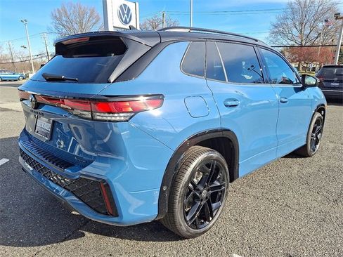 New 2026 Volkswagen Tiguan SE R-Line image 4