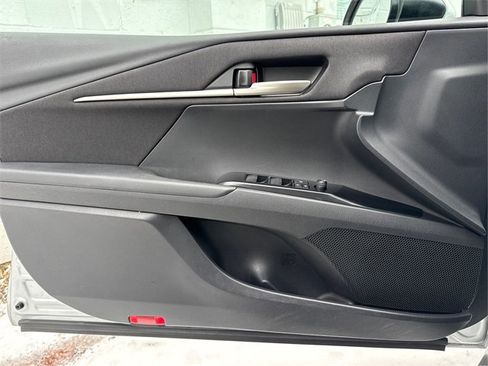 Used 2025 Toyota Camry XSE image 22