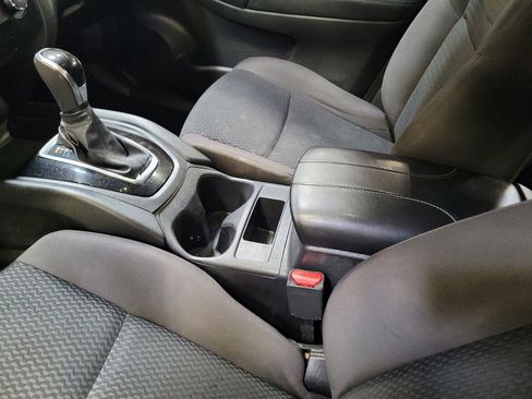 Used 2019 Nissan Rogue Sport S w/ Appearance Package FWD image 26