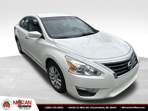 Used 2013 Nissan Altima 2.5 FWD image 2