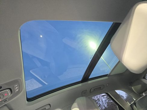 Used 2018 Audi Q5 2.0T Premium Plus w/ Premium Plus Package image 28