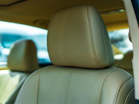 Used 2015 Toyota Avalon XLE Touring FWD image 9