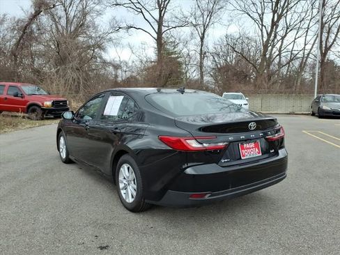 Certified 2025 Toyota Camry LE image 6