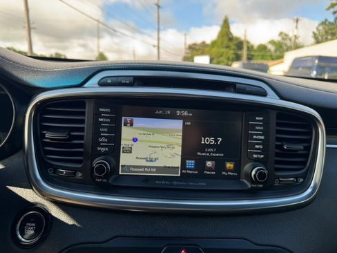 Used 2017 Kia Sorento SX FWD image 20