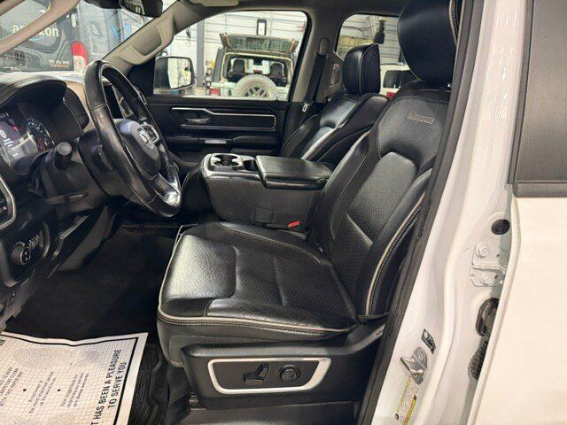 Used 2022 RAM 1500 Laramie w/ Off Road Group AWD/4WD image 43