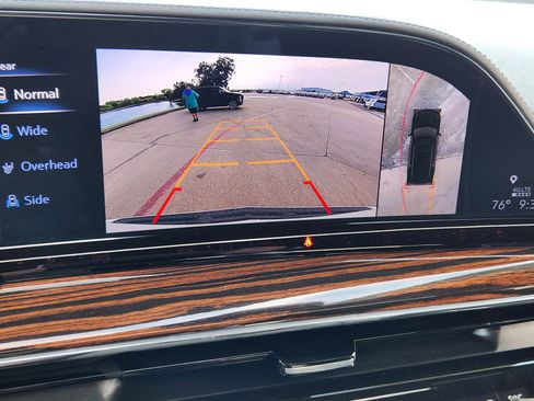 Certified 2023 Cadillac Escalade Premium Luxury w/ Performance Package AWD/4WD image 8