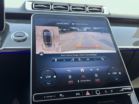 Used 2022 Mercedes-Benz S 500 4MATIC w/ AMG Line Package image 82