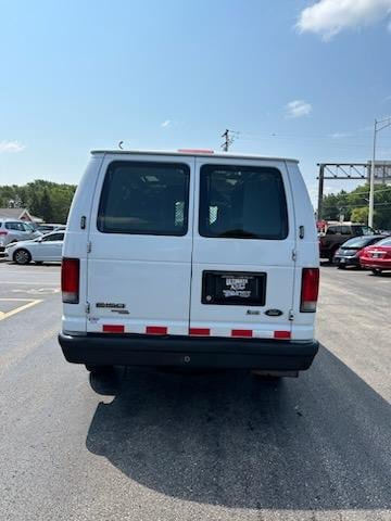 Used 2014 Ford E-150 and Econoline 150 w/ Power Group RWD image 2