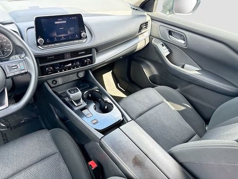 Used 2024 Nissan Rogue SV FWD image 21