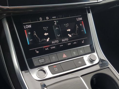 Used 2025 Audi Q7 3.0T Premium Plus AWD/4WD image 25