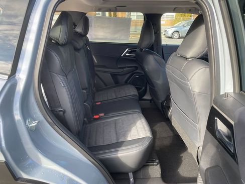 New 2026 Mitsubishi Outlander AWD image 26