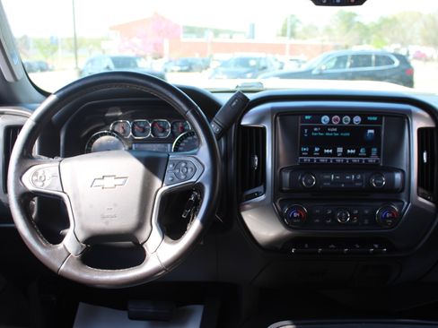 Used 2017 Chevrolet Silverado 2500 LT w/ LT Fleet Convenience Package image 25