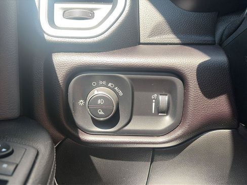 Used 2022 RAM 2500 Big Horn w/ Level A Equipment Group AWD/4WD image 22