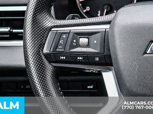 Used 2025 Mitsubishi Outlander SE FWD image 34