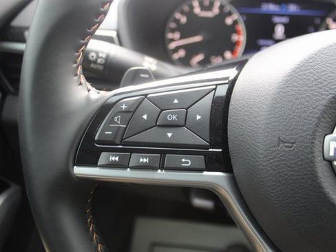 Used 2025 Nissan Altima 2.5 SR w/ SR Premium Package image 13