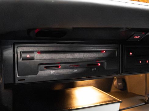 Used 2016 Bentley Mulsanne Speed image 84