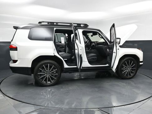 Used 2025 Lexus GX 550 AWD/4WD image 28