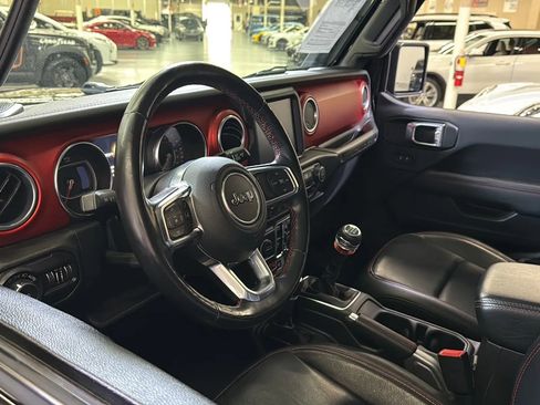 Used 2018 Jeep Wrangler Unlimited Rubicon image 23