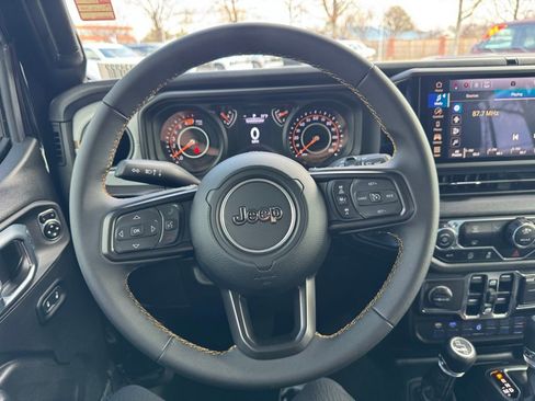 Used 2024 Jeep Wrangler Sport S image 16