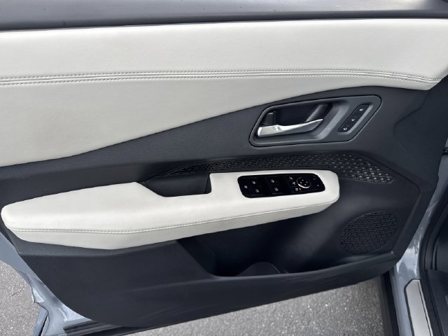 Certified 2024 Nissan Ariya AWD image 10