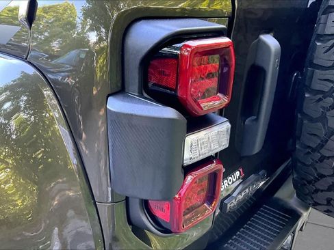Used 2025 Ford Bronco Raptor AWD/4WD image 26