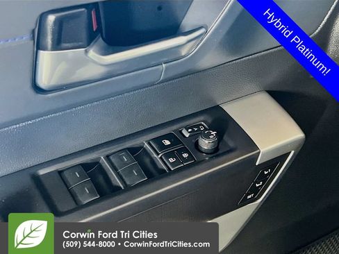 Used 2023 Toyota Tundra Platinum AWD/4WD image 12